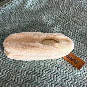 Born Sherpa Slip-On Slippers - Cream